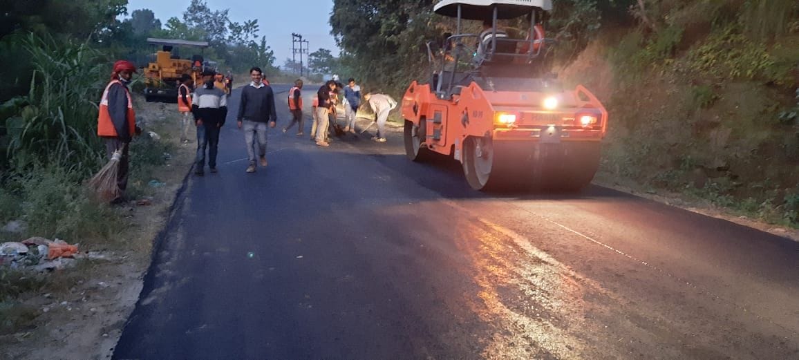 Tarring work started on Dosadka to Lambalu road