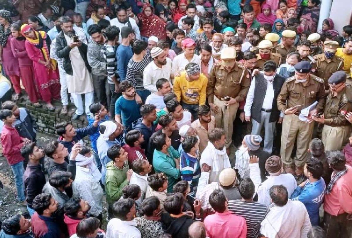 Suicide In Police Custody Father Give Statemnet To Kasganj Police Said Son Wan In Stress