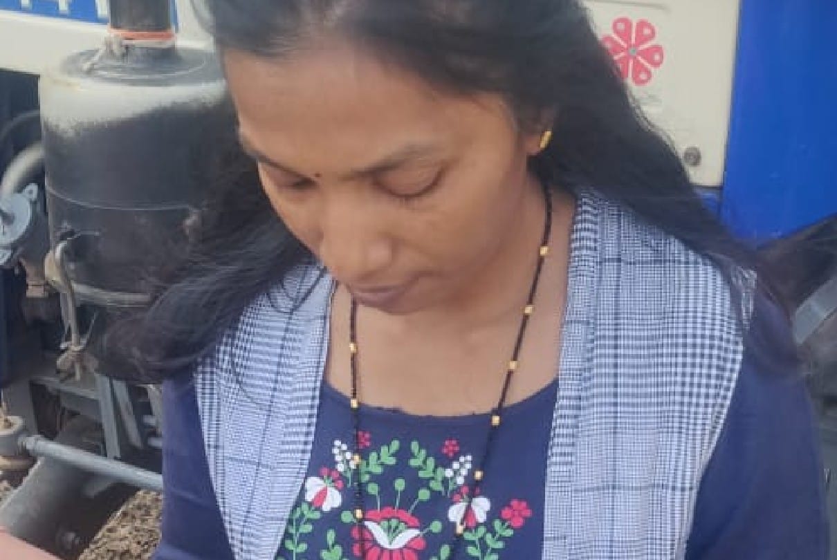 Jhabua: Lokayukta arrested Patwari for taking bribe of Rs. 4,000
