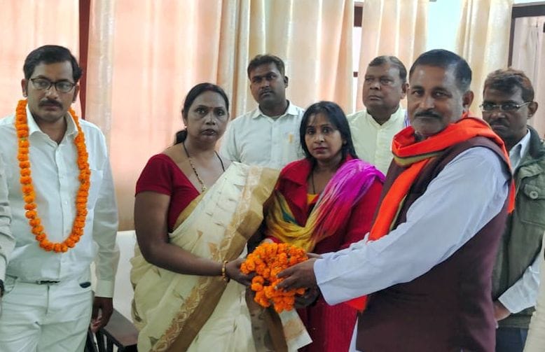 Officials defaming BJP: Chhaya
