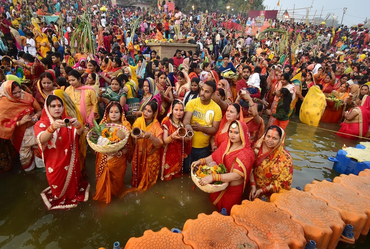 Chhath Puja 2021: Chhath festival concluded with Arghya to the rising sun on the banks of Sangam Prayagraj