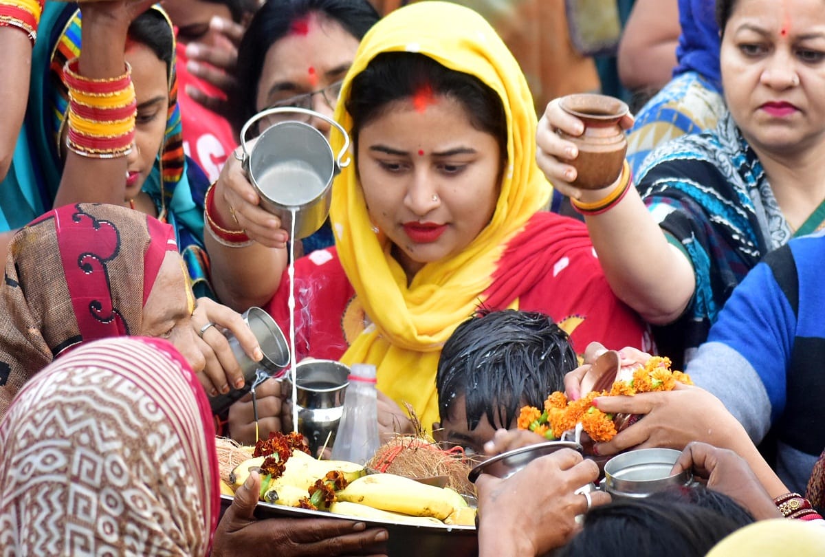 Chhath Puja 2021: Chhath festival concluded with Arghya to the rising sun on the banks of Sangam Prayagraj