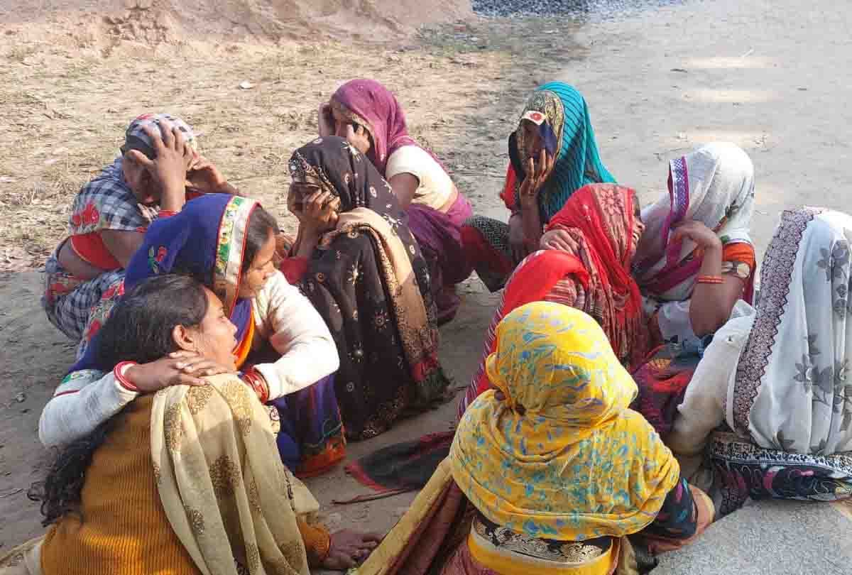 Kannauj: Youth commits suicide by shooting himself with a gun