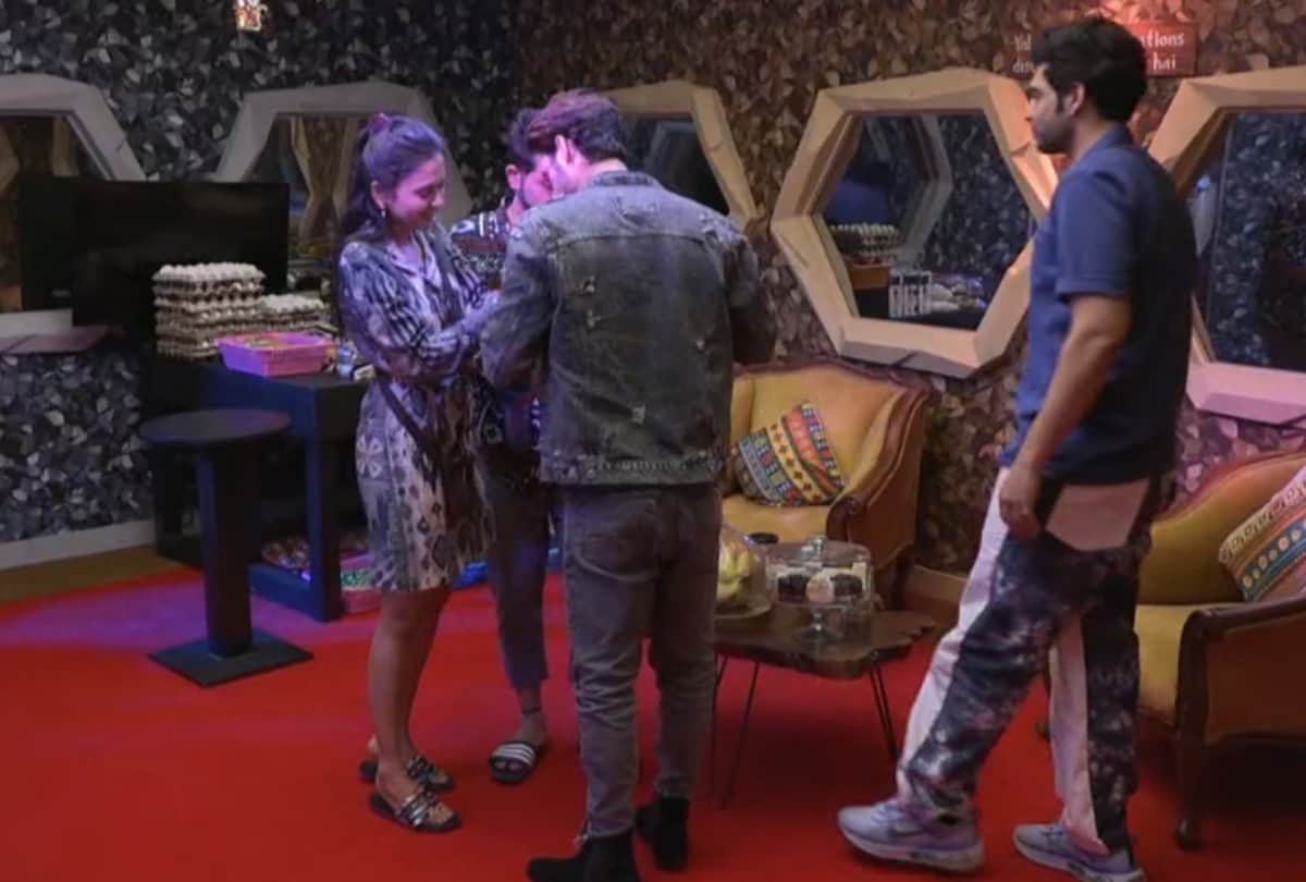 bigg boss 15 afsana khan gets angry on umar riaz karan kundrra to tejasswi prakash and nishant bhatt win vip membership
