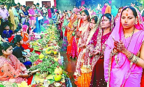 Chhath Puja: Fasting women gather at the ghats to offer Arghya to the setting sun