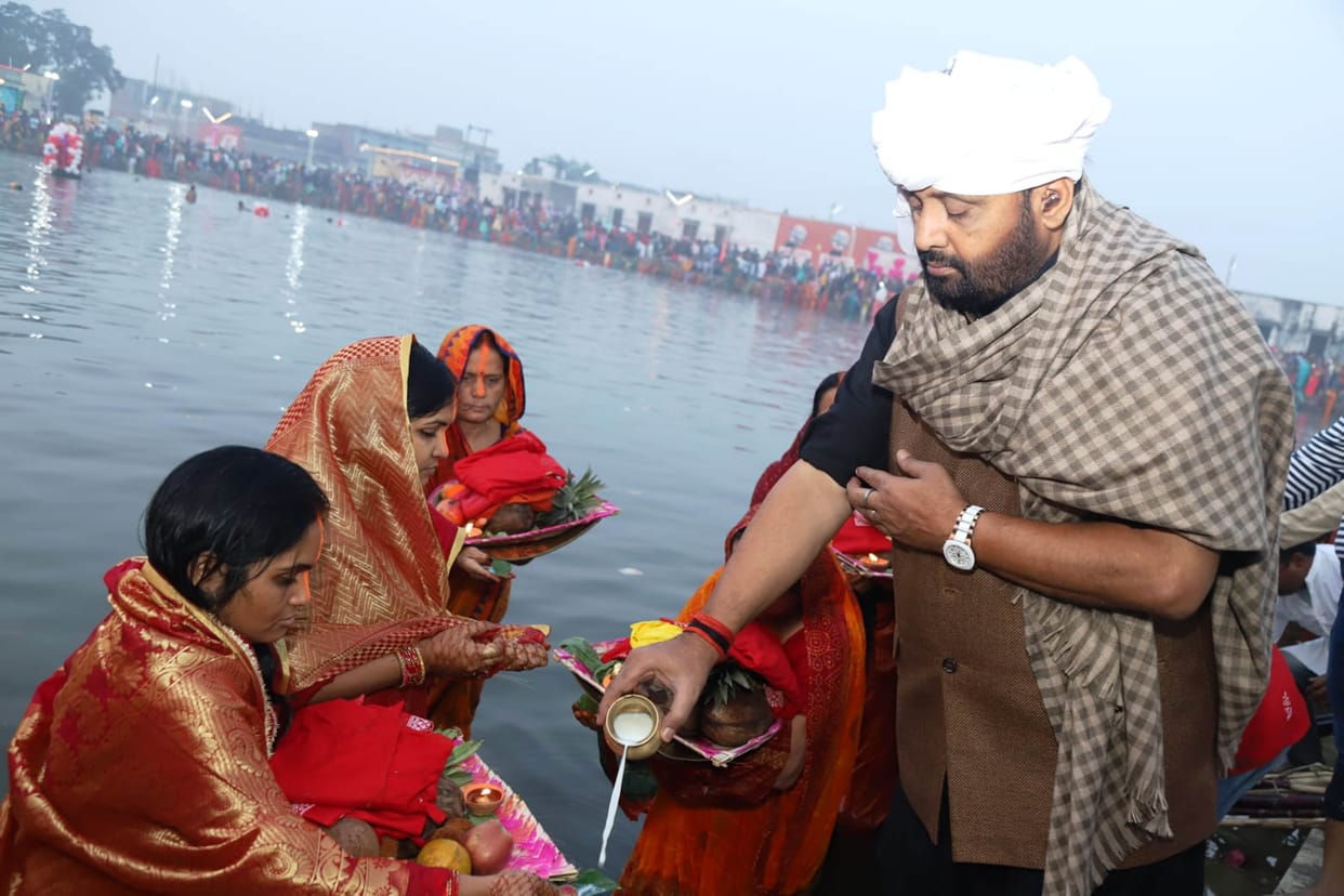 Former tourism minister offered Arghya to Lord Bhaskar