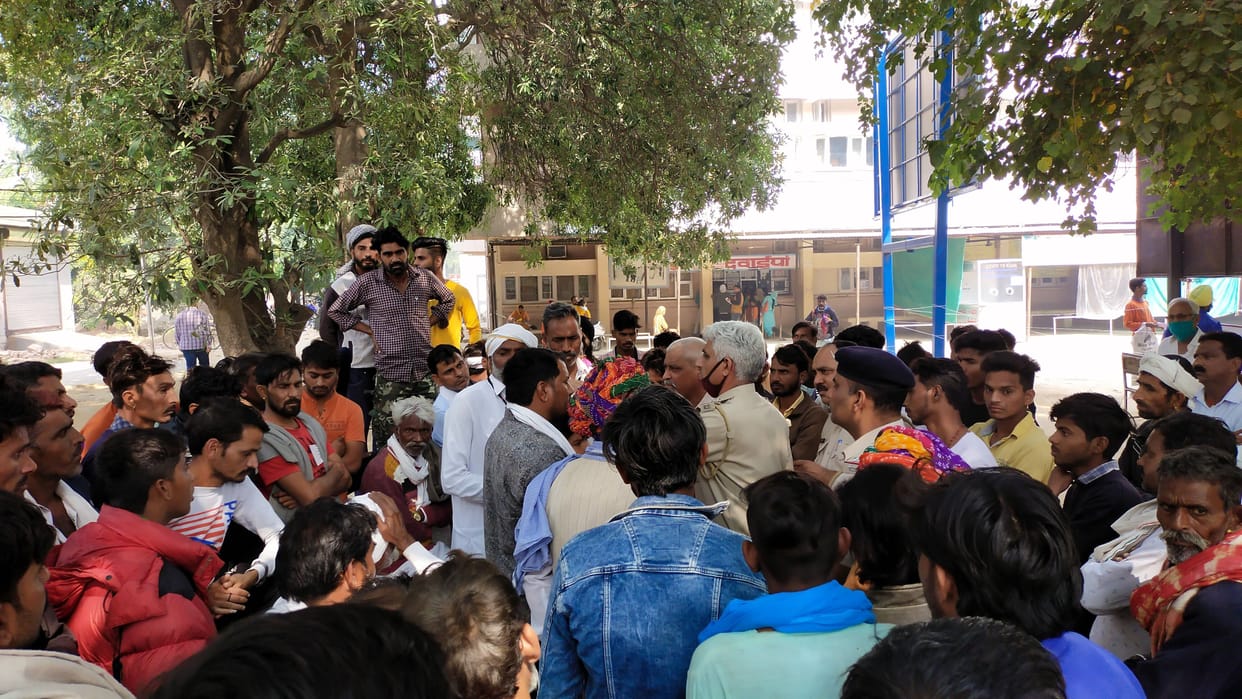 Relatives took the dead body of the young man after 21 hours