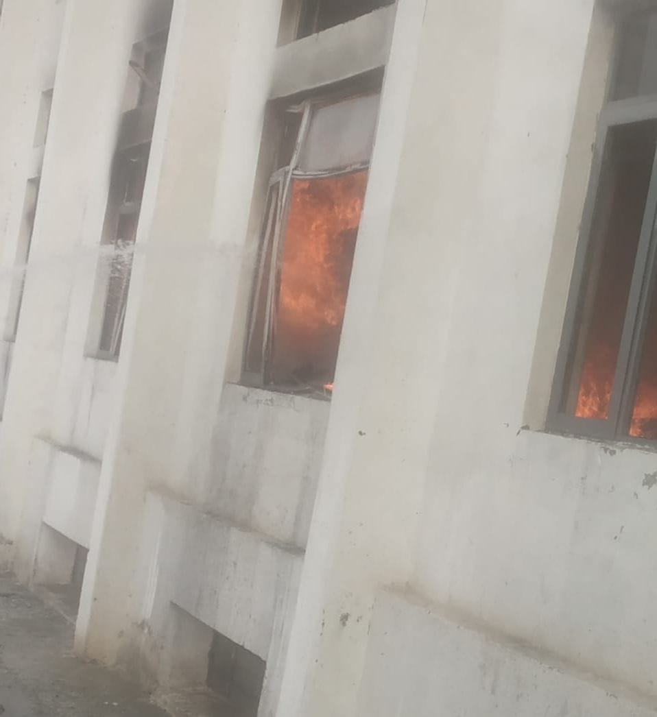 Handloom goods worth 10 crores burnt due to fire in Balaji Overseas