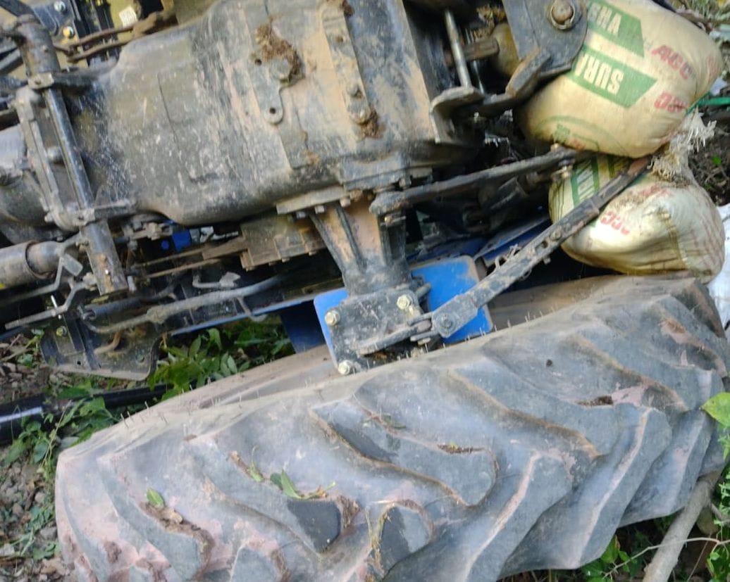 Tractor overturned while sowing wheat, one died