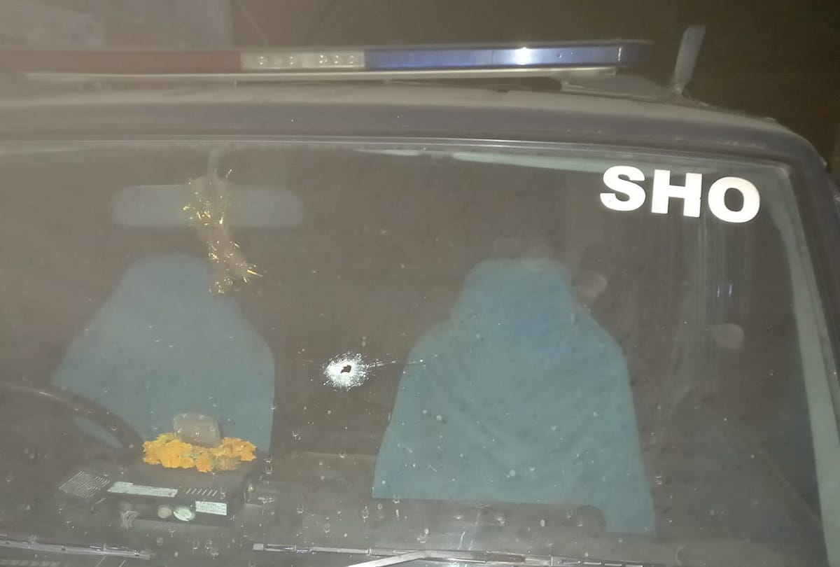 Ghaziabad: Cow smugglers encounter with police in Loni border police station area, seven smugglers injured