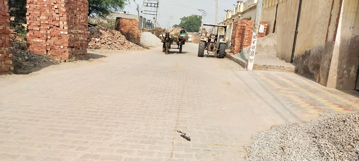 Villagers of Bhavdin facing the problem of canal drinking water, players forced to practice in raw ground