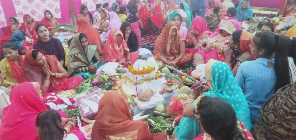 Celebrated Chhath festival of worship of the setting sun