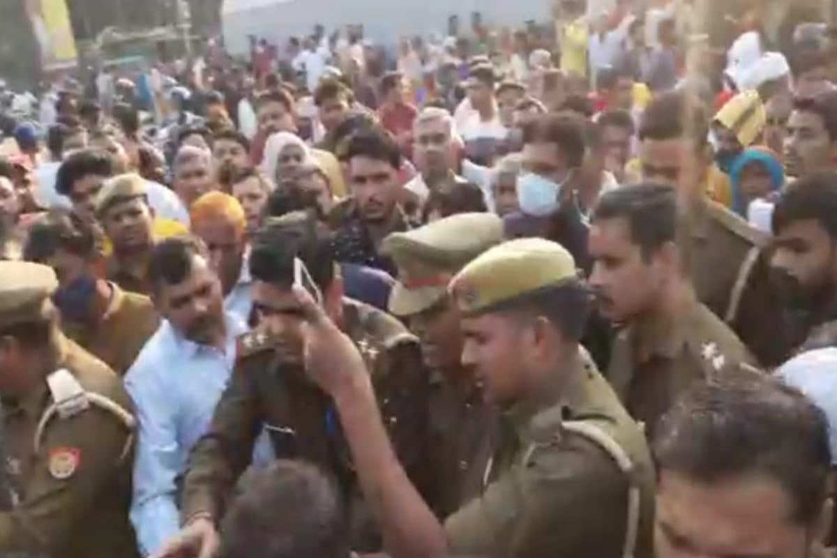 Case of murder of financier in meerut: relatives created ruckus by placing dead body on the road