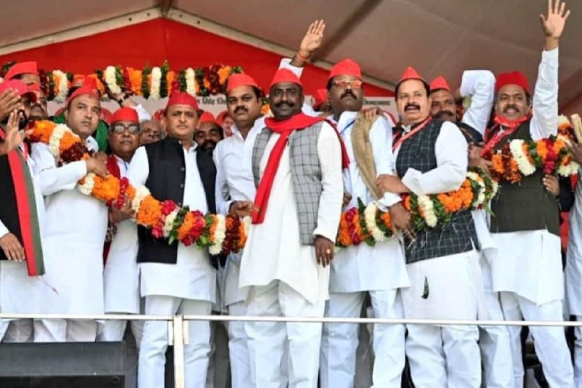 Muzaffarnagar News: Akhilesh Yadav says that Yogi Adityanath has migrated from Uttarakhand to Uttar Pradesh