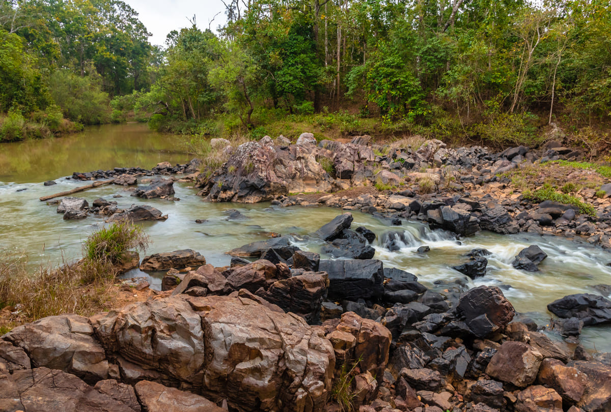 mysterious bheemkund in chhatrapur madhya pradesh know the mystrey behind it