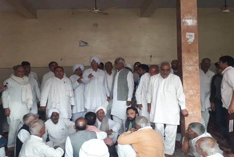 Panchayat of 24 villages of Hooda Khap held in Kiloi village of Rohtak