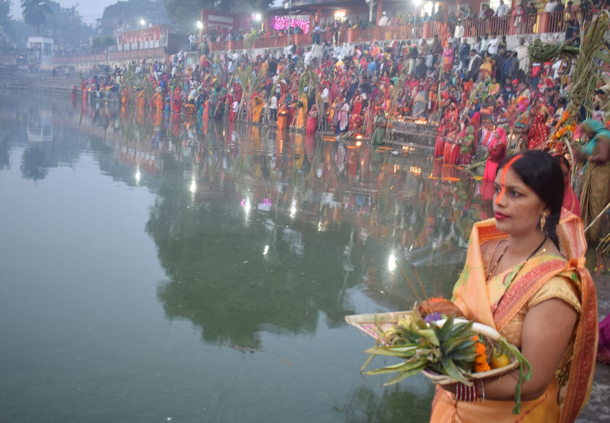 The great festival of public faith concluded with Arghya to the rising sun