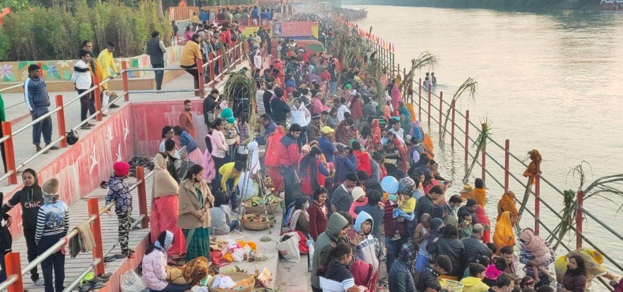 Chhath festival ends with Arghya to the rising sun