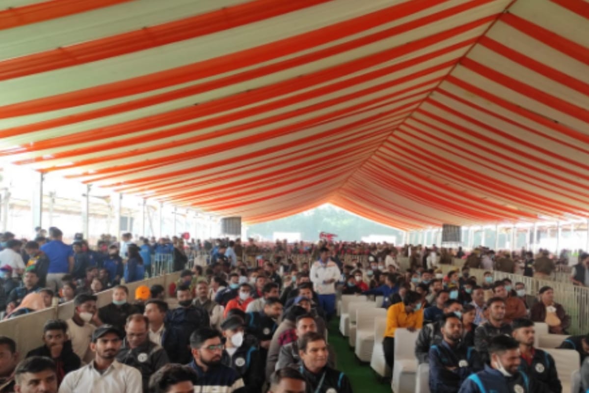Meerut News: Read stories of struggle of Paralympic players and see photos
