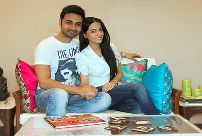 Social media: Amrita Rao told how husband Anmol proposed on live radio shared video on Instagram