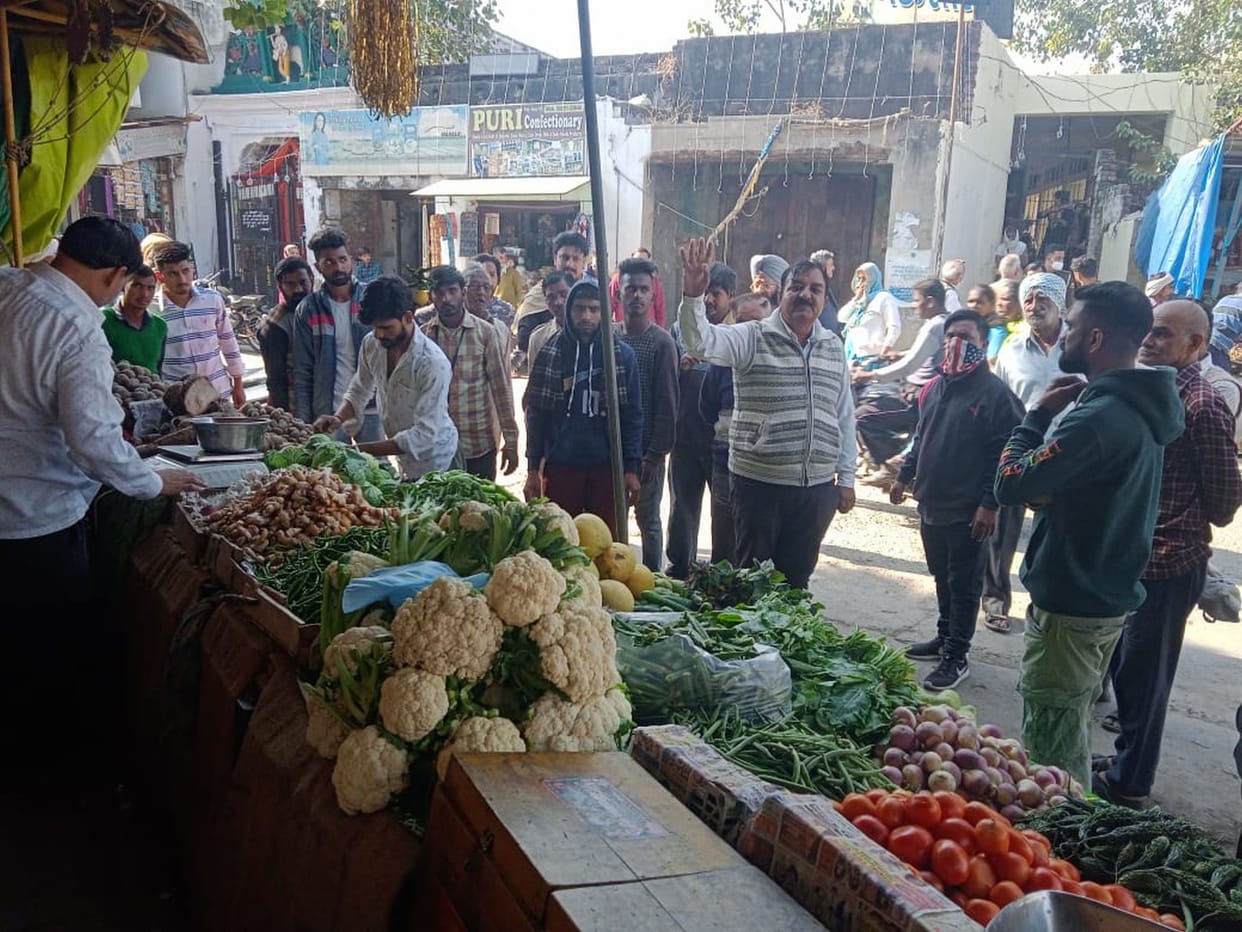 Administration removes encroachments from Santoshgarh bazaar