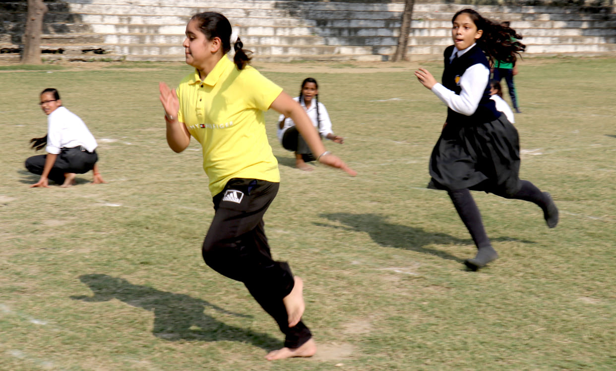 Sons of Karnal in football, daughters of Baragaon dominated in Kabaddi