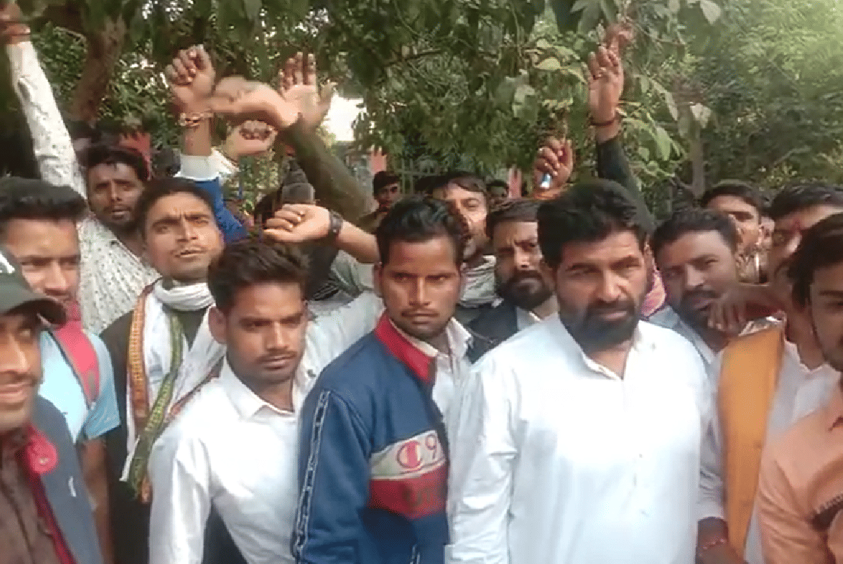 Lakhan Baghel murder case: People of Baghel society reach SP office, accused of making Lakhan's brother a false accused
