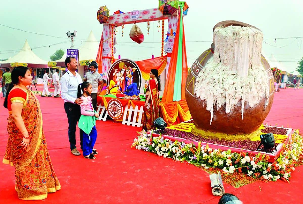 Artists perform dance and singing in Braj Raj festival in mathura