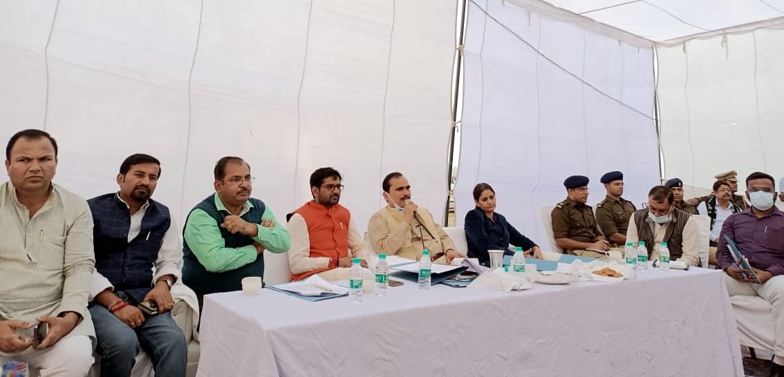 Ghats of Ganga will be in the name of great men and gods