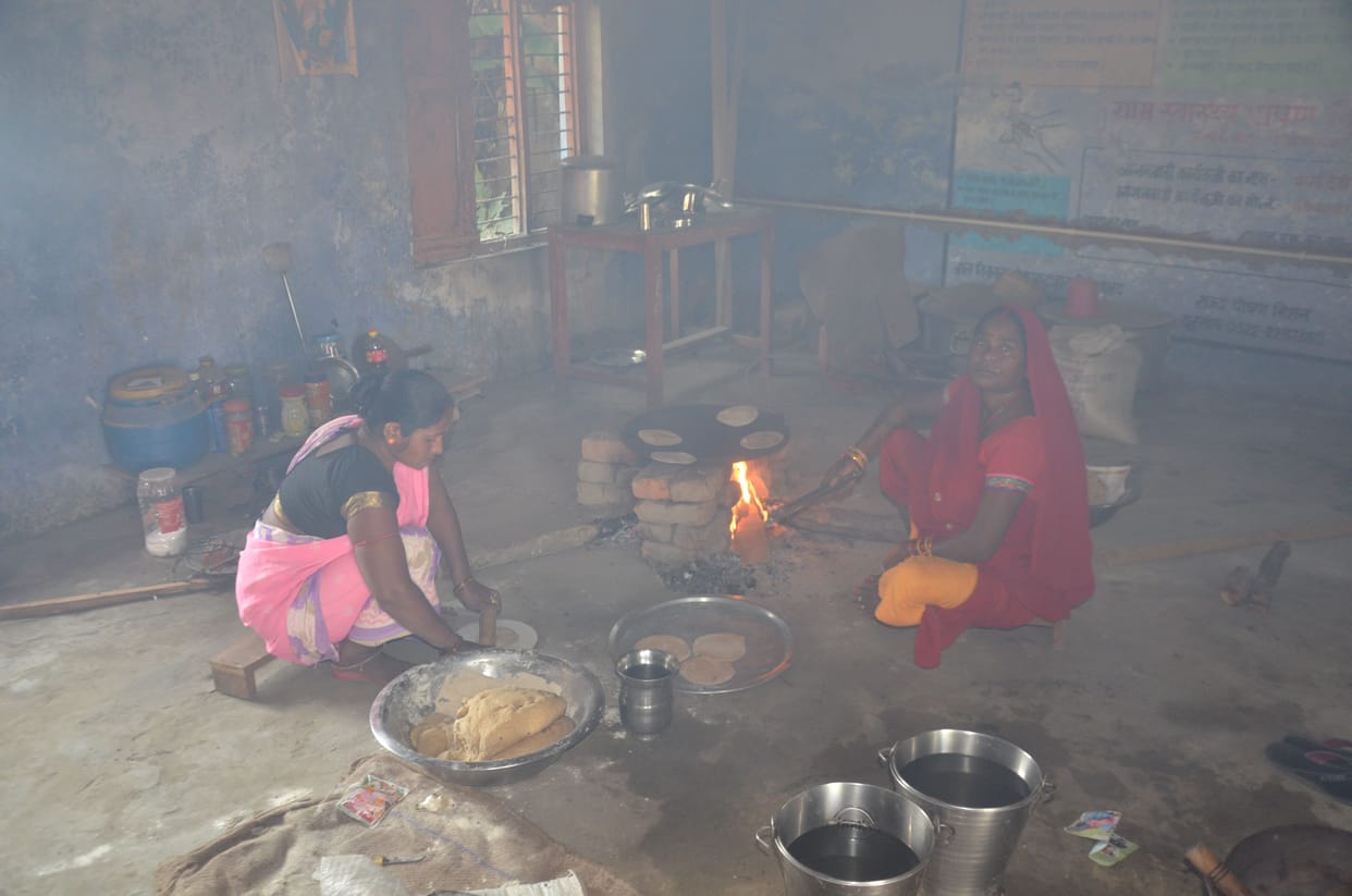 The stove has to be blown even after having LPG