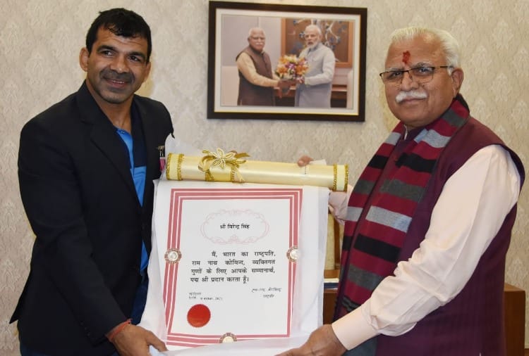 Padmashree Virendra Pehalwan met Haryana CM Manohar lal