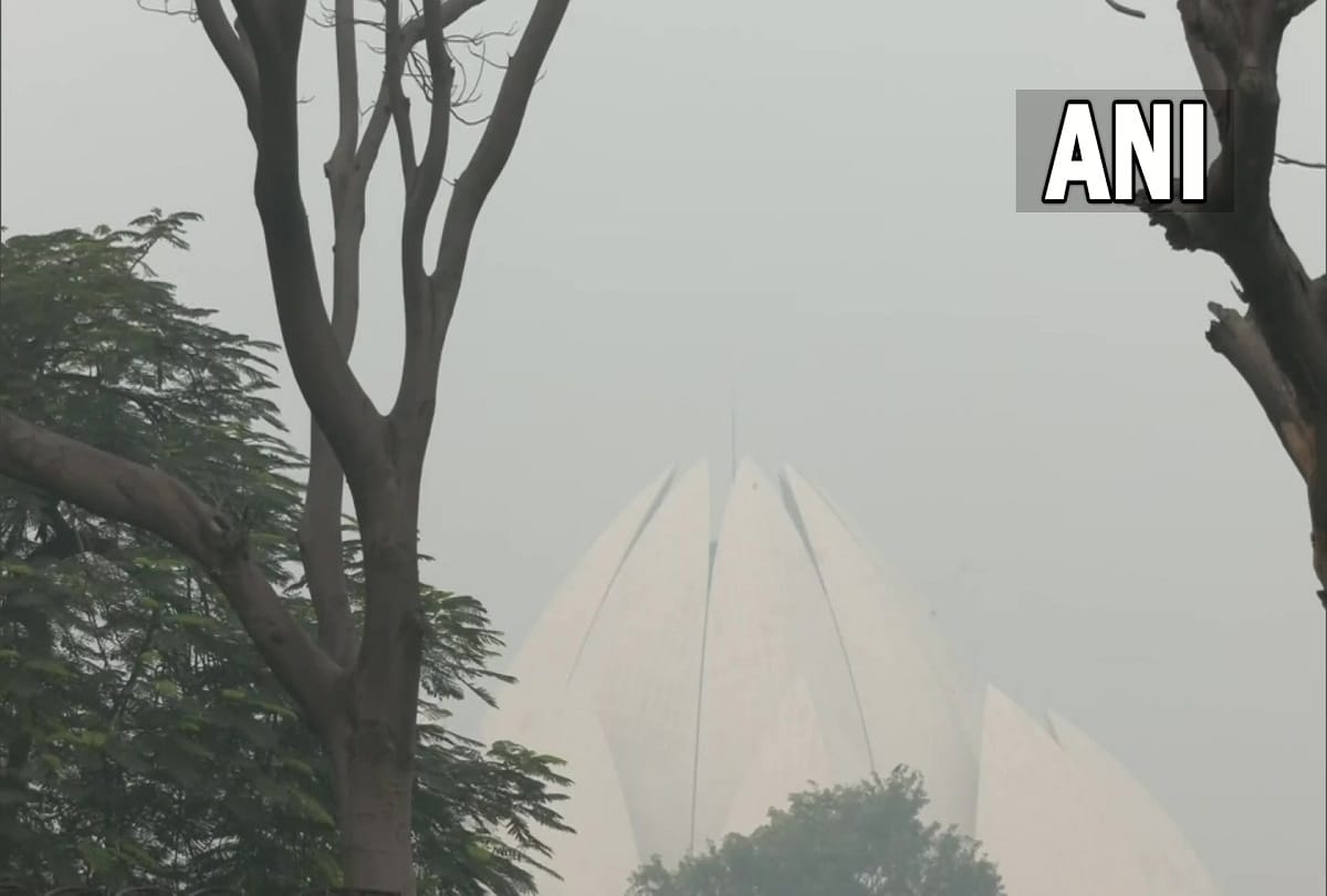 Delhi ncr pollution level live updates Delhi-NCR's air turns toxic again, AQI in severe category