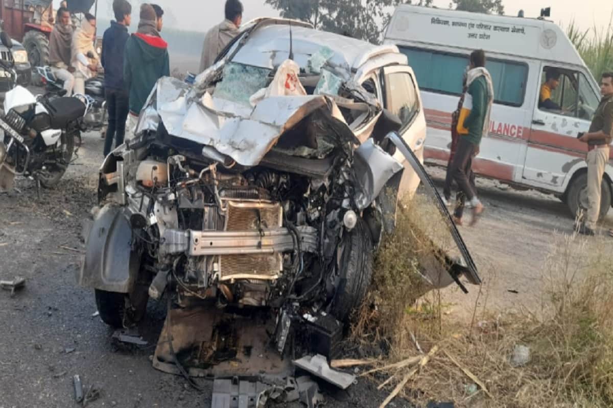 UP News: Four members of a family has died in car and truck accident in Muzaffarnagar and see photos