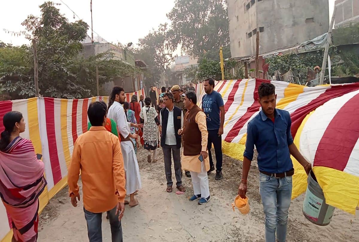 huge crowd of devotees gathered for panchkoshi mathura parikrama on akshay navami