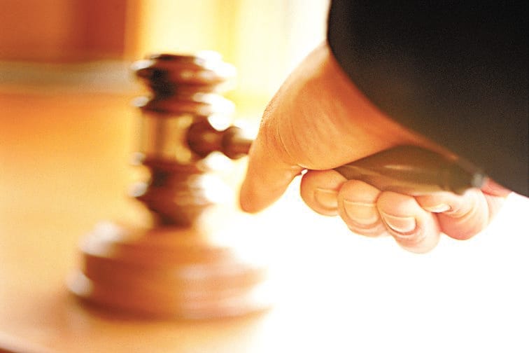 Two years imprisonment for five convicts of assault, five thousand fine