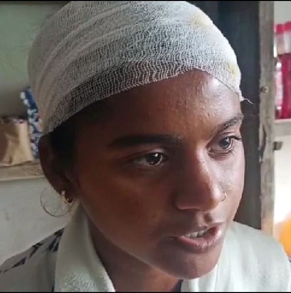 Photo of health worker taking money for referral goes viral, case of city community health center