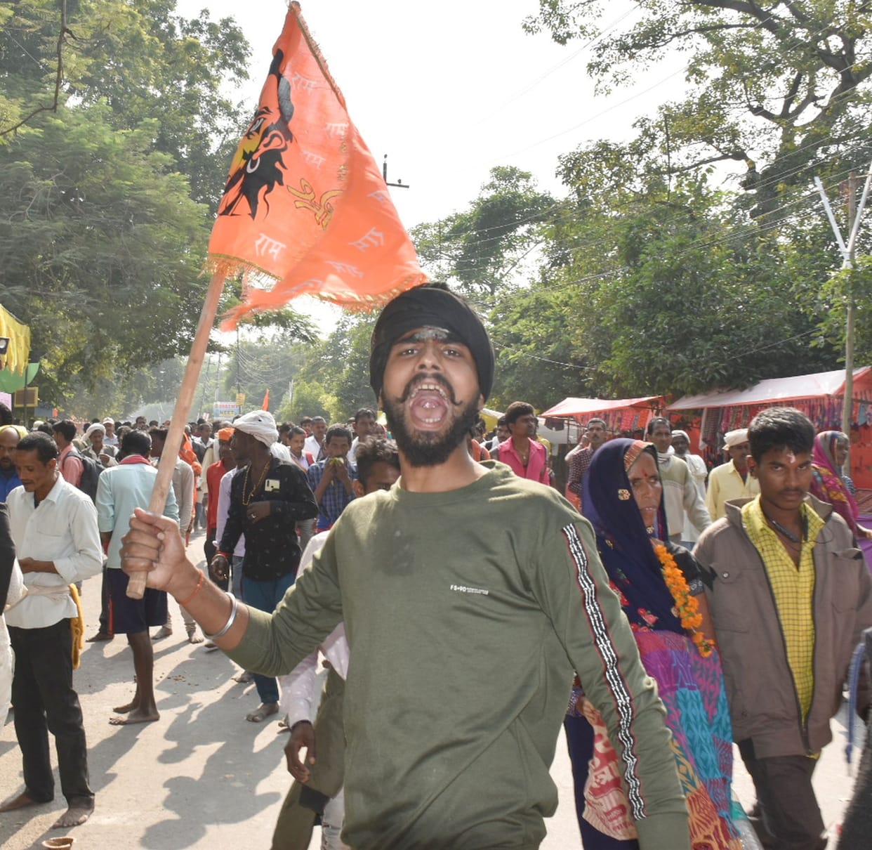 Ayodhya surrounded by the flow of faith