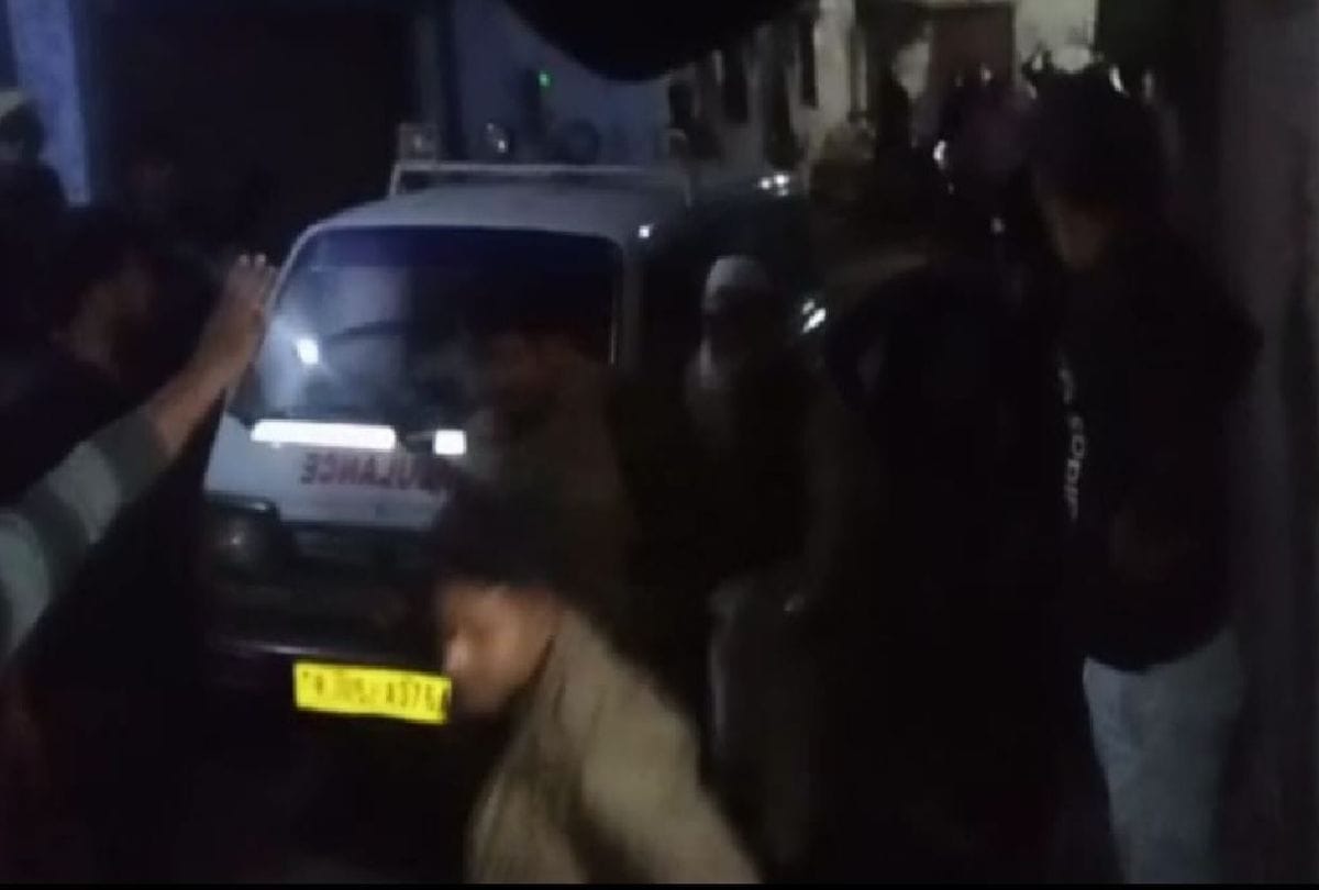 sabotaged shops after the death of girl in agra