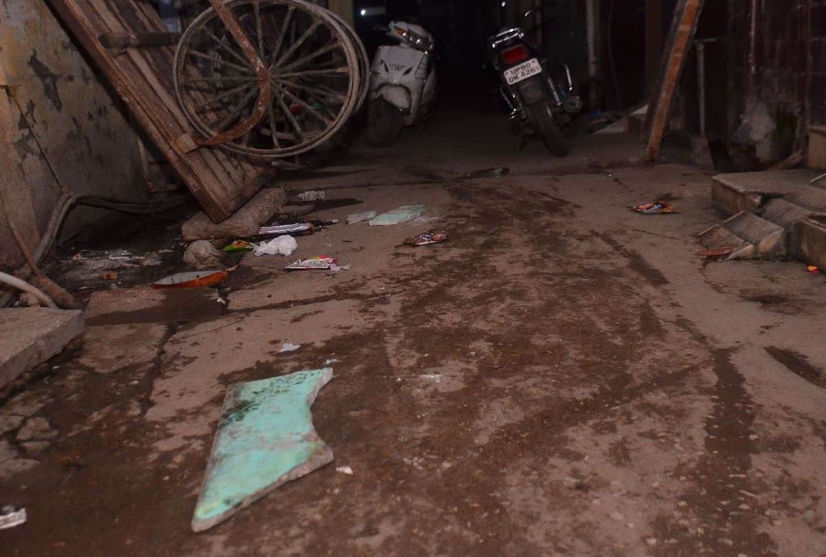 sabotaged shops after the death of girl in agra