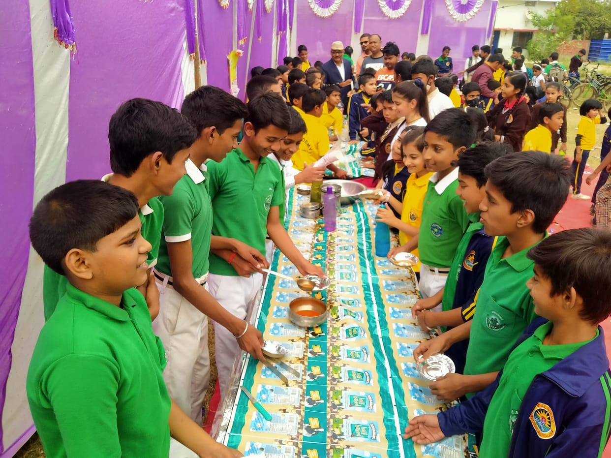 Children gave enticing presentations in the Children's Fair