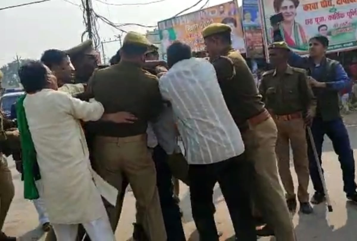 Farmers tried to self immolate in barabanki.