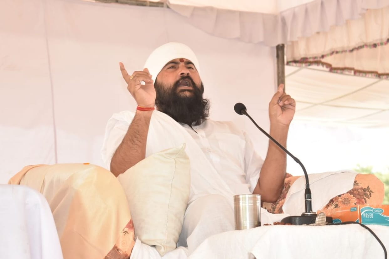 All the power of the soul is spread in the nine doors of the body: Pankaj Maharaj