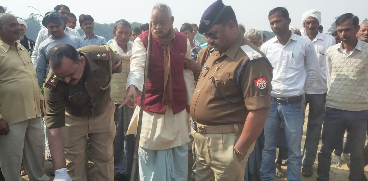 fathepur news,The farmer sleeping on the tube well was beaten to death with a stick