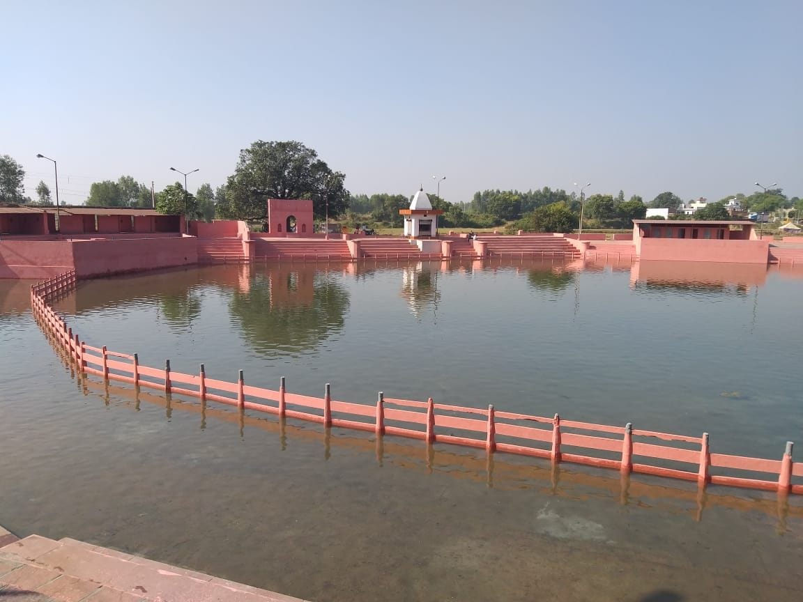 A dip of reverence in the lakes of Kapalmochan removes sorrows, Yamunanagar