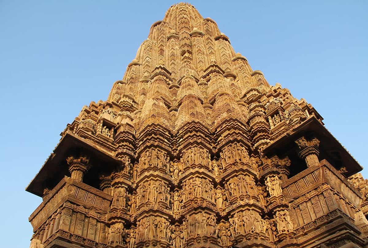 mysterious mahalaxmi temple in ratlam madhya pradesh where devotees gets gold and silver jewellery in prasad