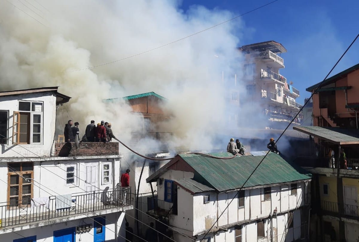 Shimla news: Fire Breaks Out in Shimla Sanjauli House