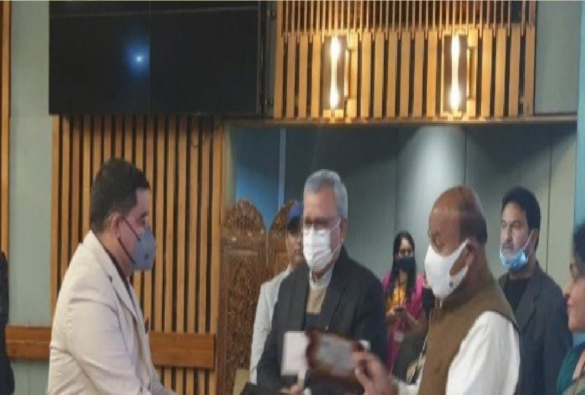 Jammu and Kashmir Best district award to Rajouri, DC Rajesh Kumar s team honored for drug free campaign