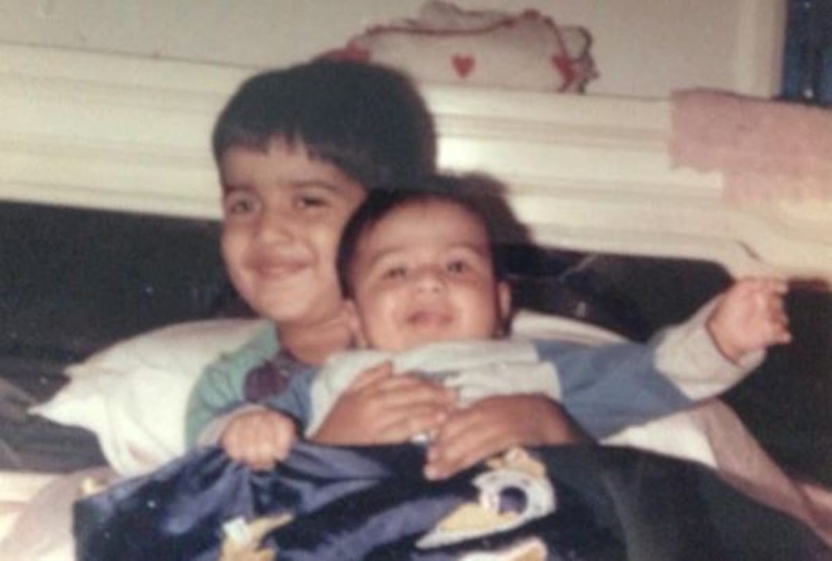 Childrens day special sara ali khan to varun dhawan these stars childhood photos will steal your heart