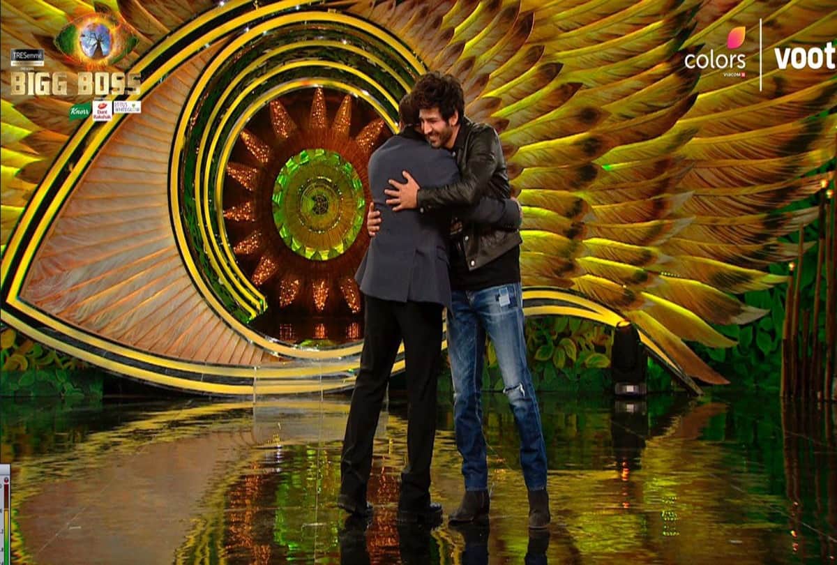 Bigg Boss 15: Kartik Aryan reached the show and became a reporter did live reporting of the house Salman Khan pulled up like this
