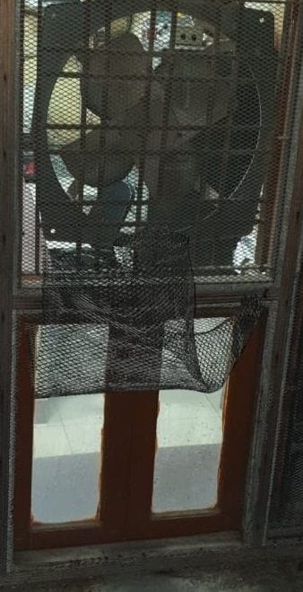 Thieves reached the strong room by breaking the window in Sampla, tried to break